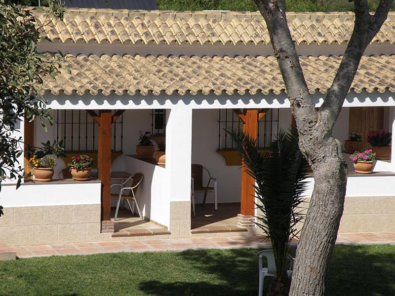 Hostal Las Acacias Los Canos De Meca Exterior photo